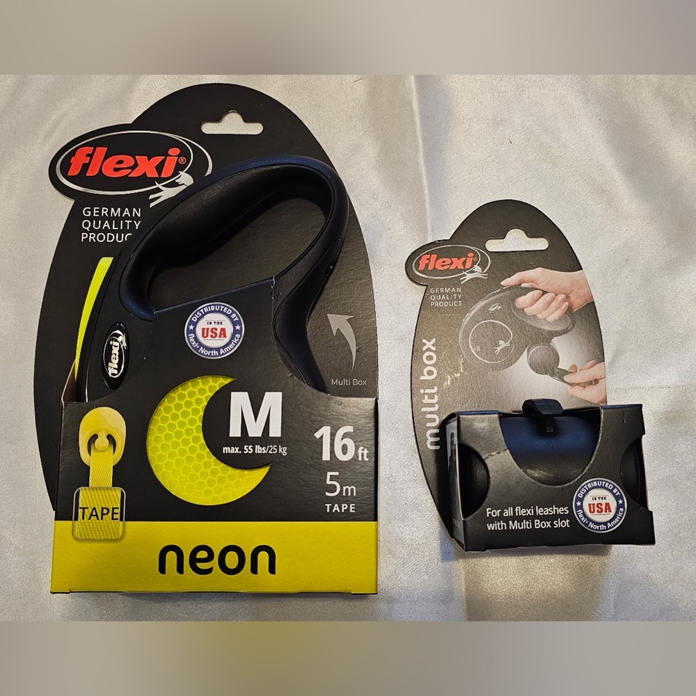Flexi Neon Retractable Leash (M) and Multi Box